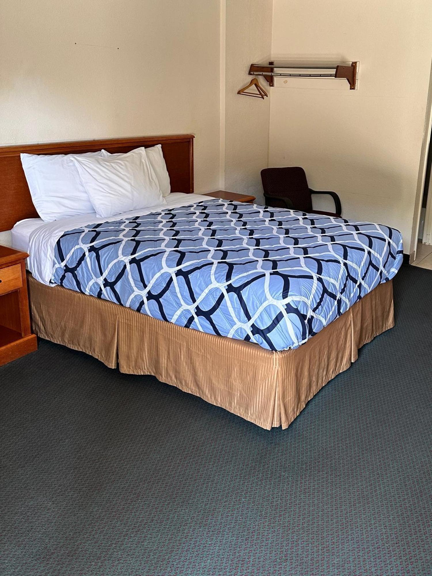 Regency Hotel Jewett