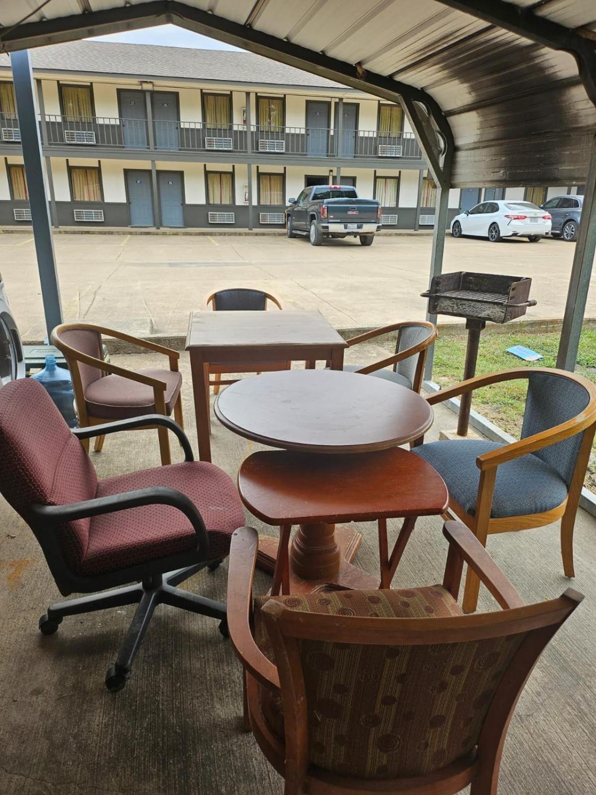 Regency Hotel Jewett