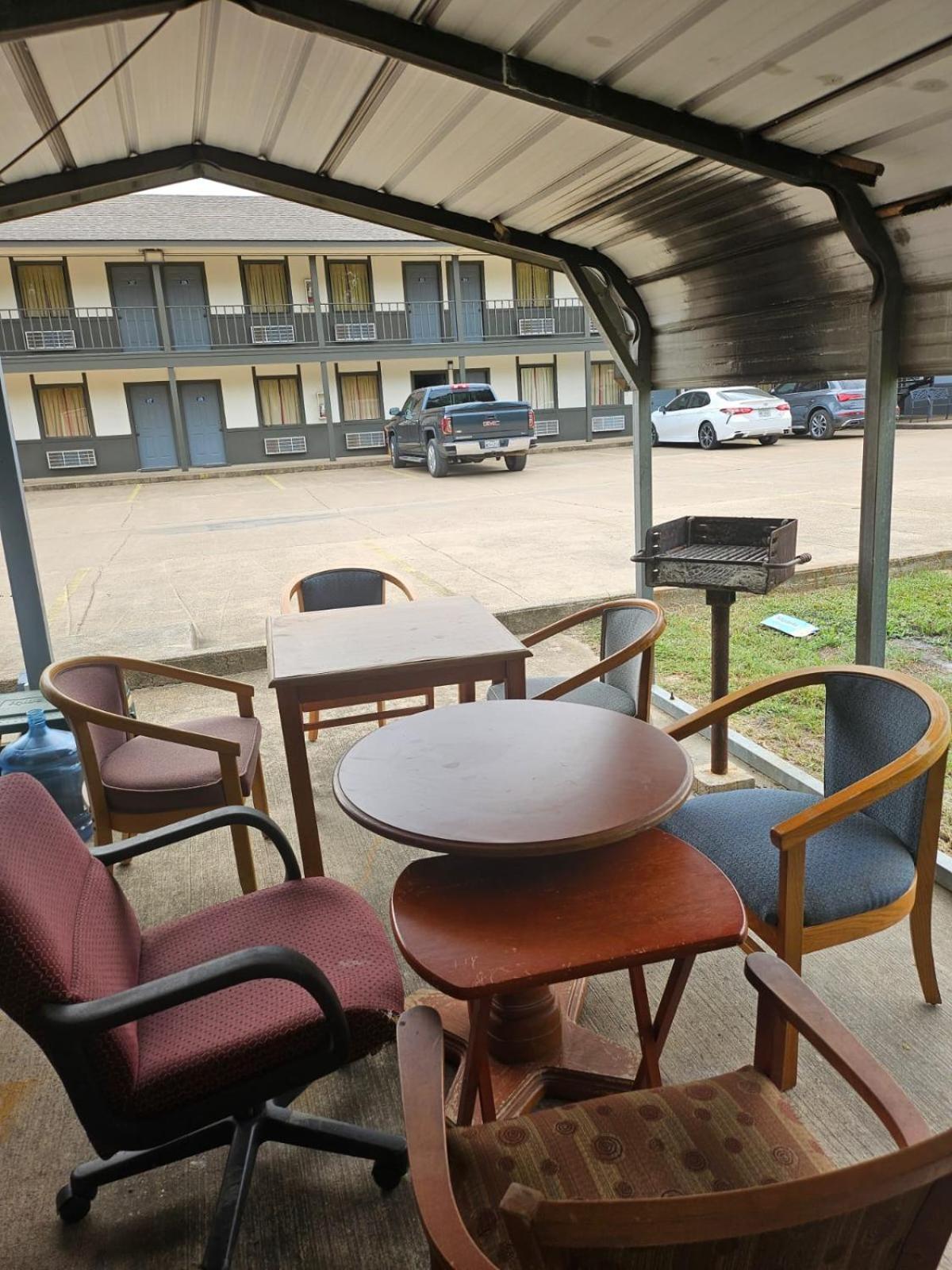 Regency Hotel Jewett
